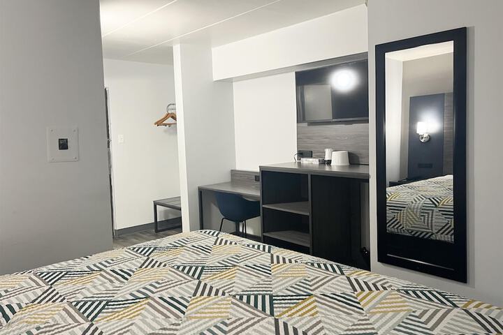 Room 19 of 30