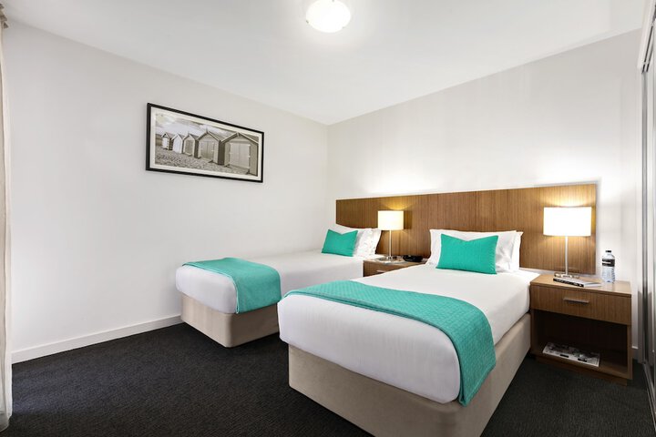 Room 11 of 26
