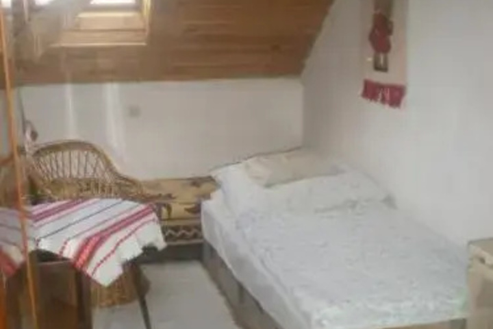 Room 3 of 11