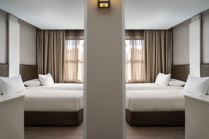 Room 15 of 125