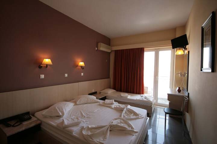 Room 10 of 46