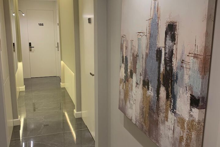 Ballroom/Hall 75 of 91