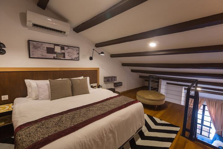 Room 25 of 72
