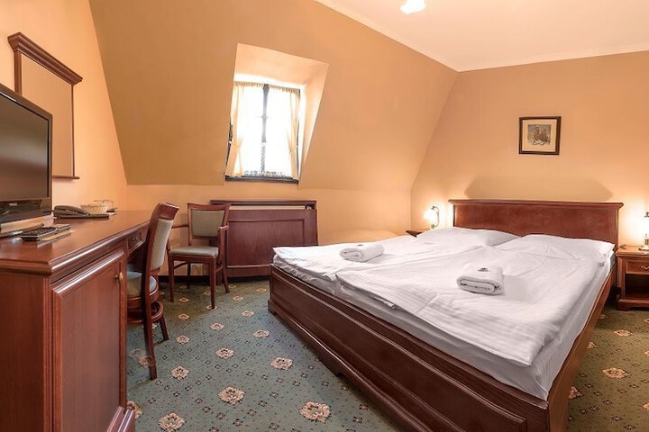 Room 5 of 59