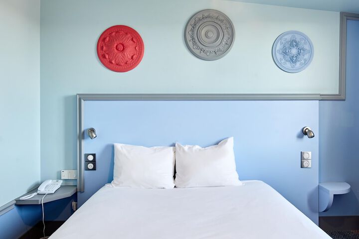 Room 9 of 40
