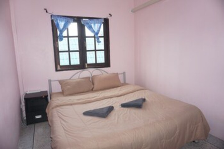 Room 8 of 15