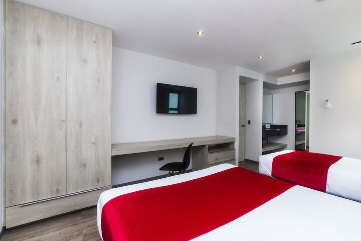 Room 7 of 48