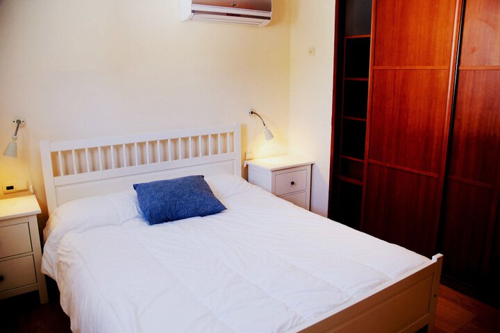 Room 2 of 64