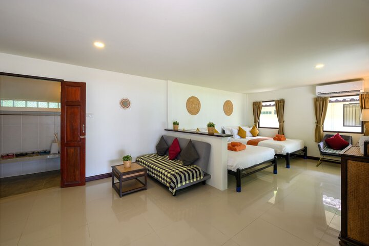 Room 110 of 200