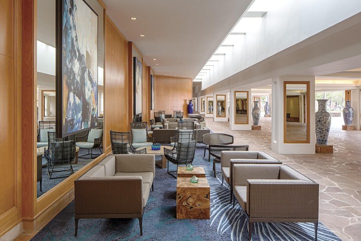 Meeting facility