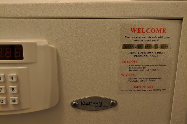Room 9 of 177