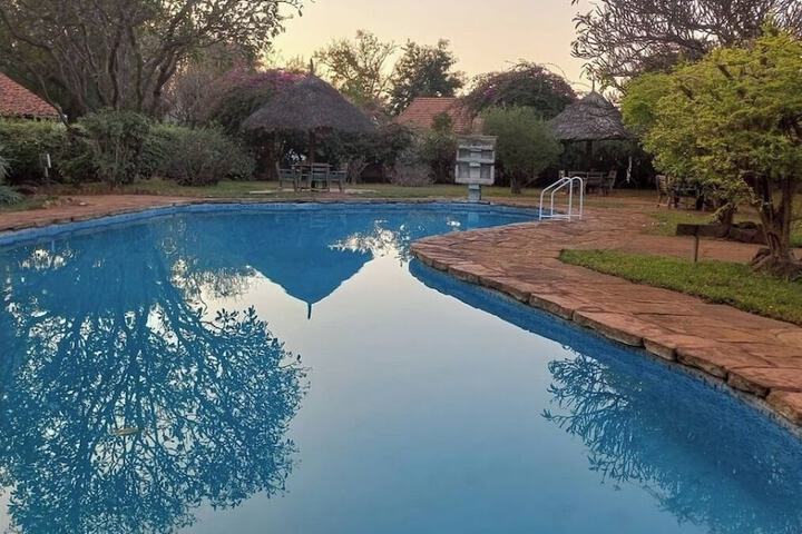 Pool 17 of 25