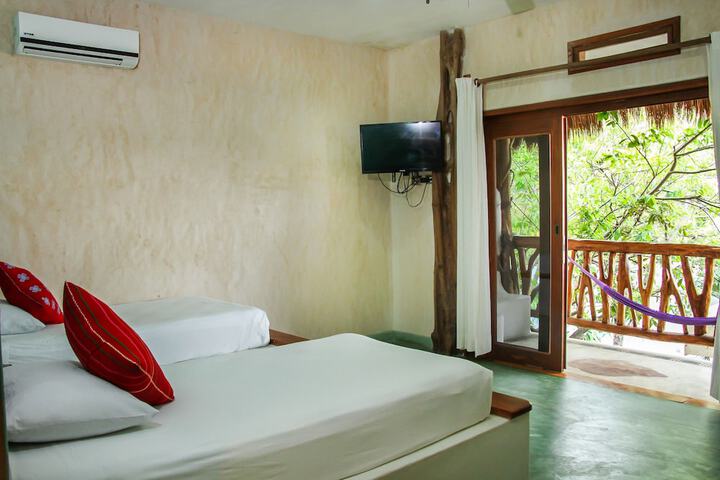 Room 44 of 147