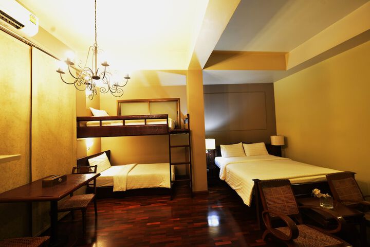 Room 85 of 167
