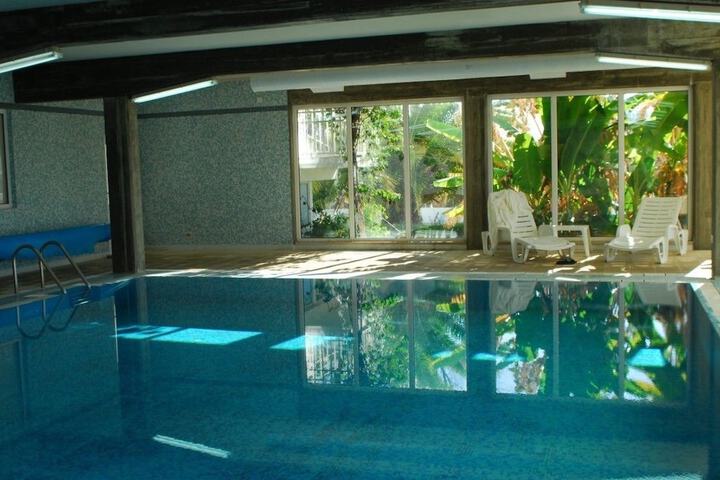 Pool 26 of 50