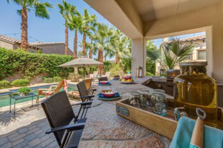 Terrace/Patio 6 of 33