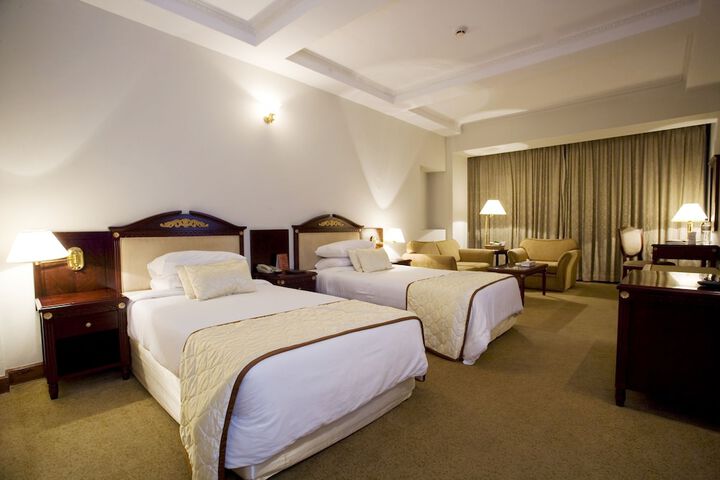 Room 21 of 259