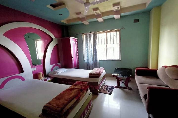 Room 6 of 17