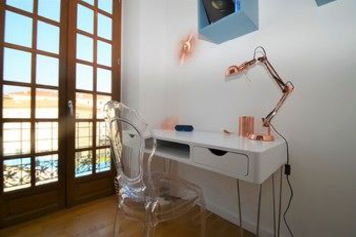 Room 12 of 21