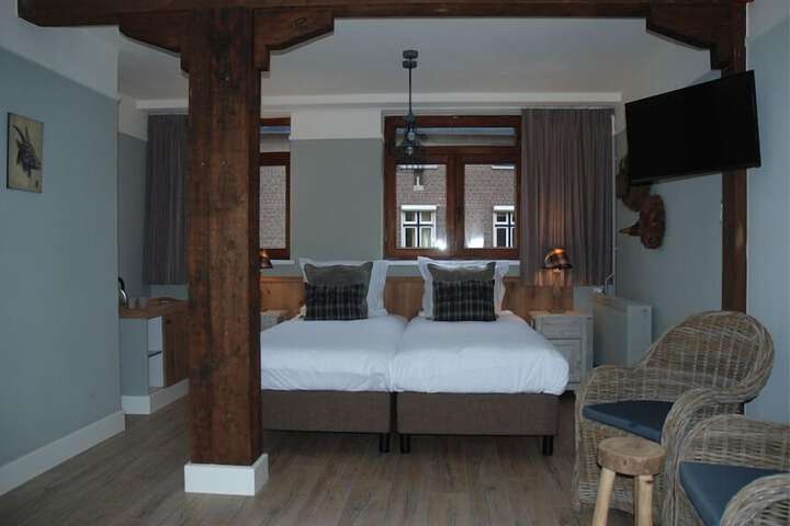 Room 20 of 24