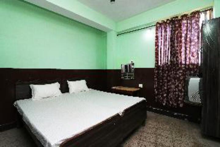 HOTEL KGN BY OYO ROOMS