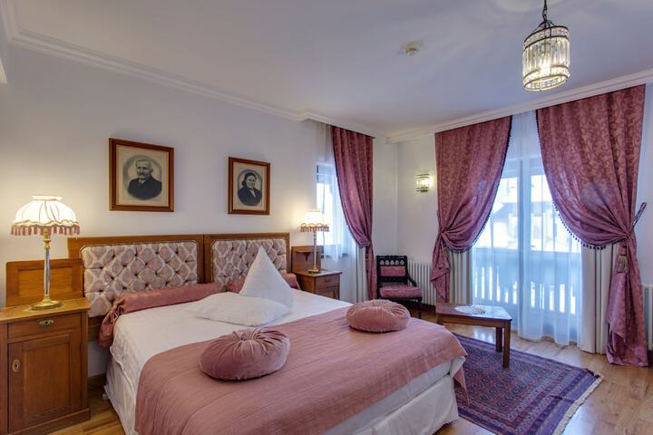 Room 20 of 37