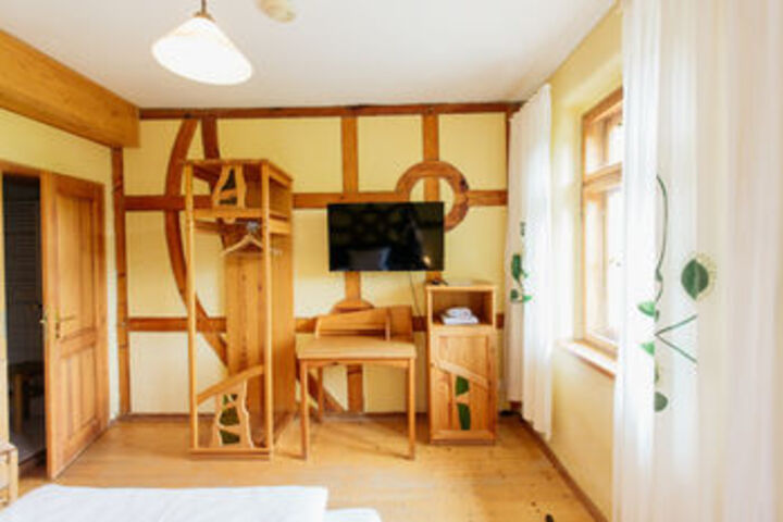 Room 21 of 47