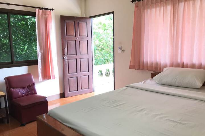 Room 14 of 63