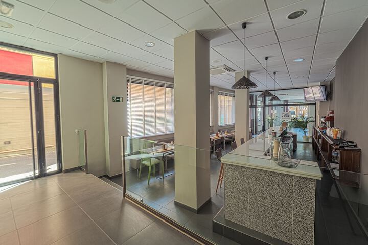 Breakfast area