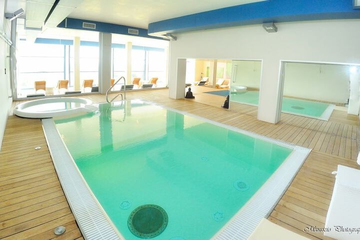 Pool 63 of 177