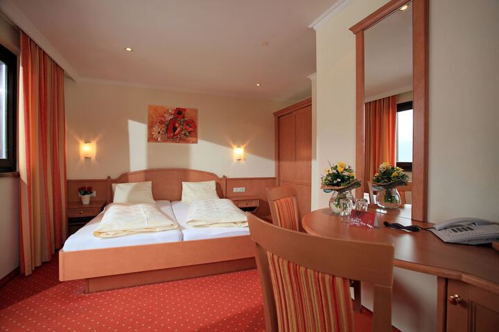 Room 19 of 22