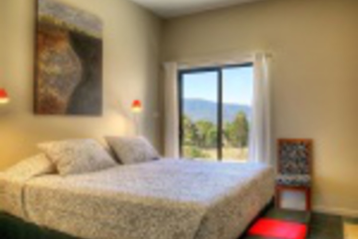 Room 208 of 252