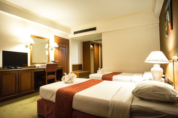 Room 15 of 110