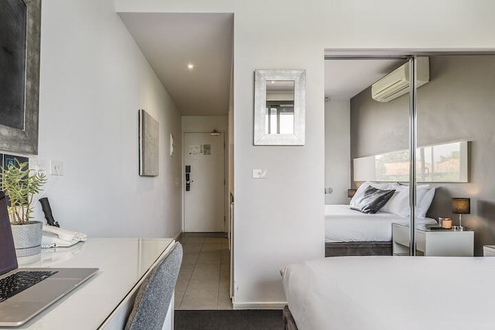Room 13 of 38