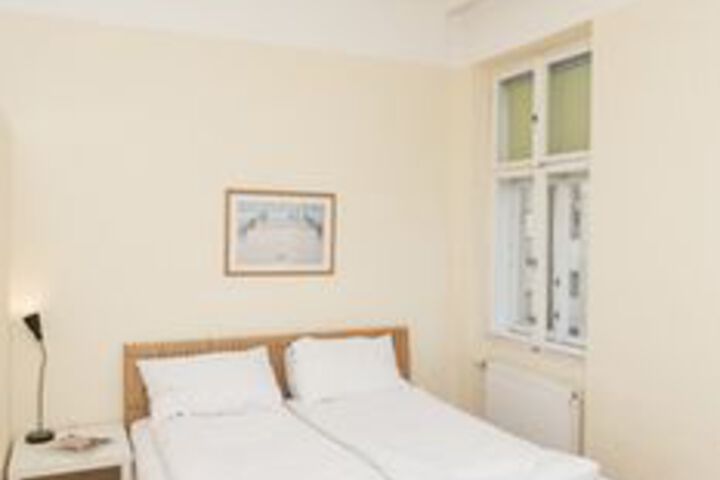 Room 36 of 122