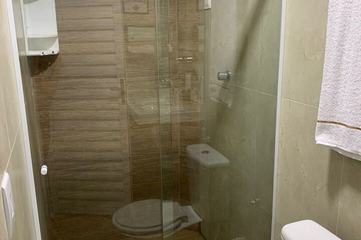 Room 8 of 8