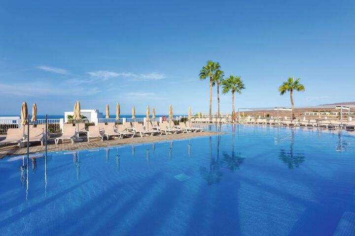 Pools & Facilities