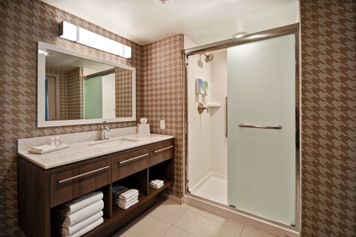 Bathroom shower