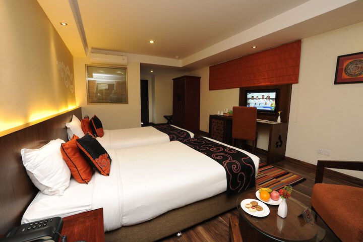 Room 10 of 53