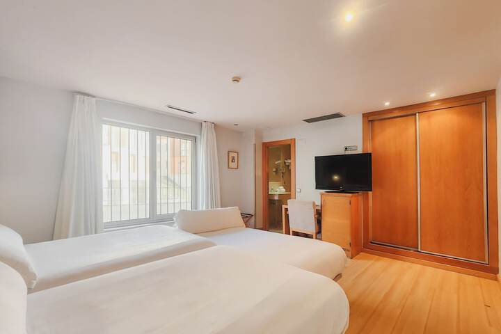 Room 20 of 83
