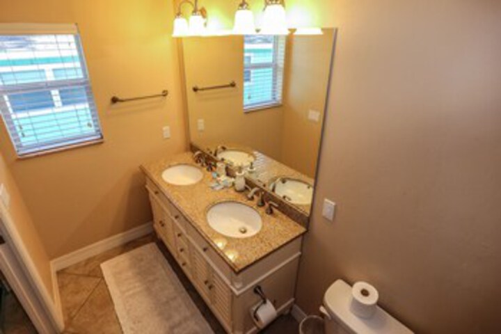 Room 6 of 23
