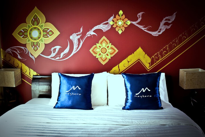 Room 8 of 38