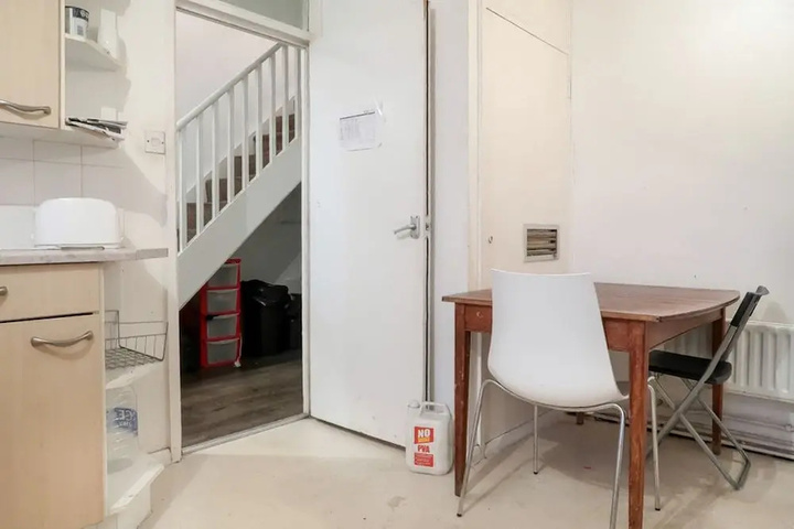 Room 3 of 13