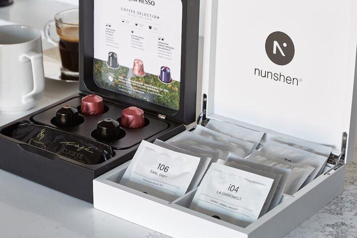 Breakfast/Coffee Service 75 of 145