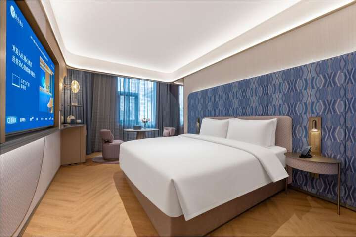 Room 5 of 54