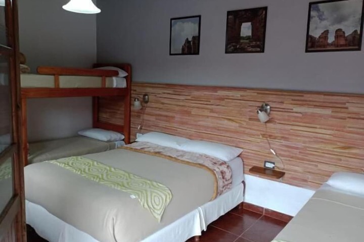 Room 2 of 10