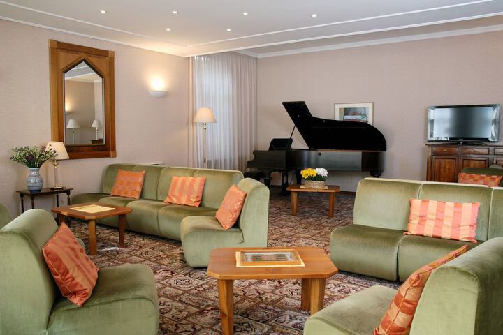 Hotel Interior 4 of 63