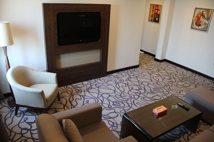 Room 29 of 67