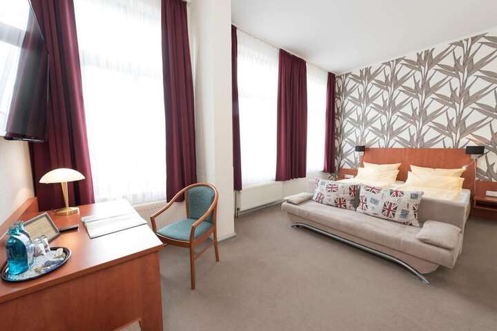 Room 7 of 46