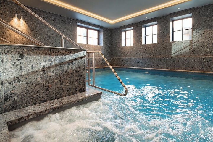 Pool 32 of 42